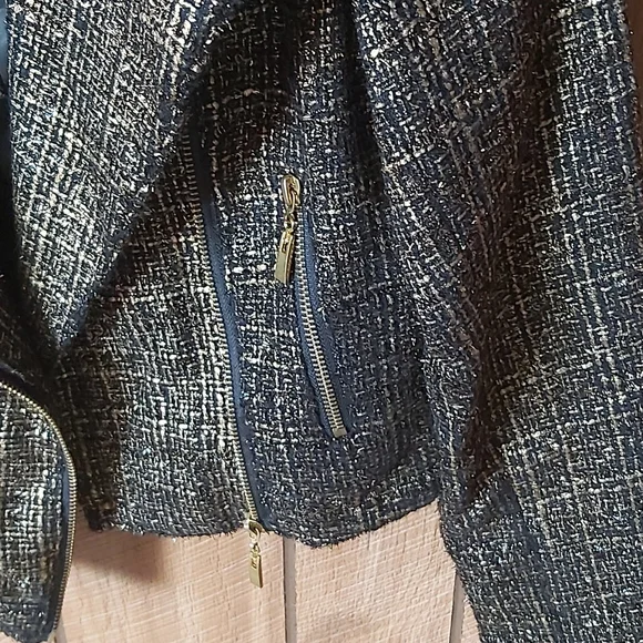 Jacket - Picture 3 of 5